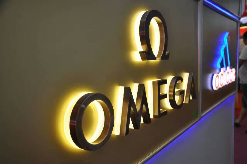 LED BACK LIT CHANNEL LETTERS